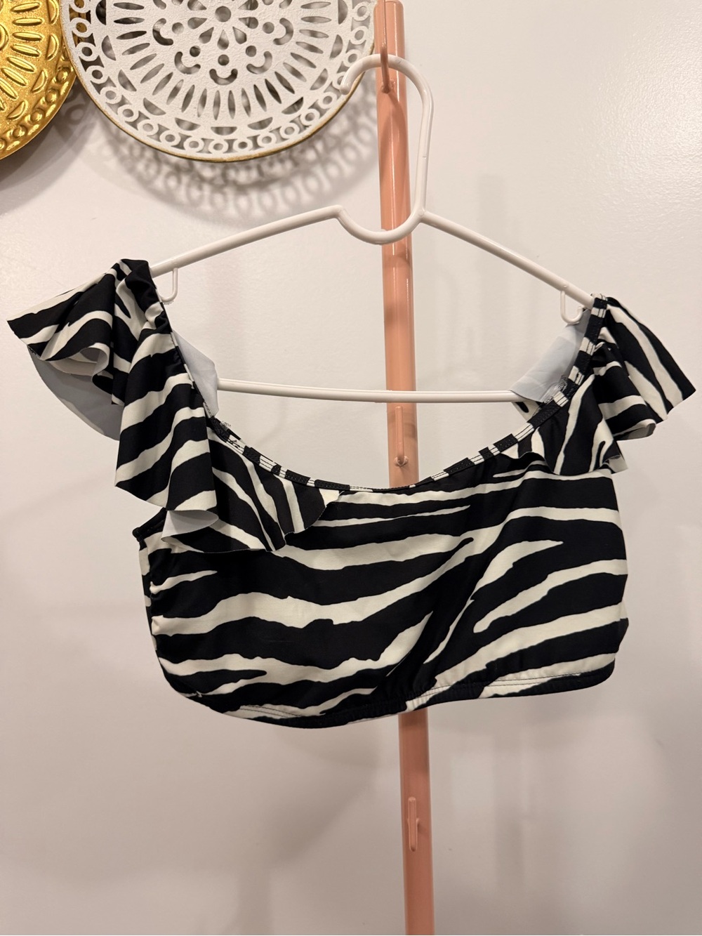 Vince Camuto Black and White Zebra Off-Shoulder Swim Top